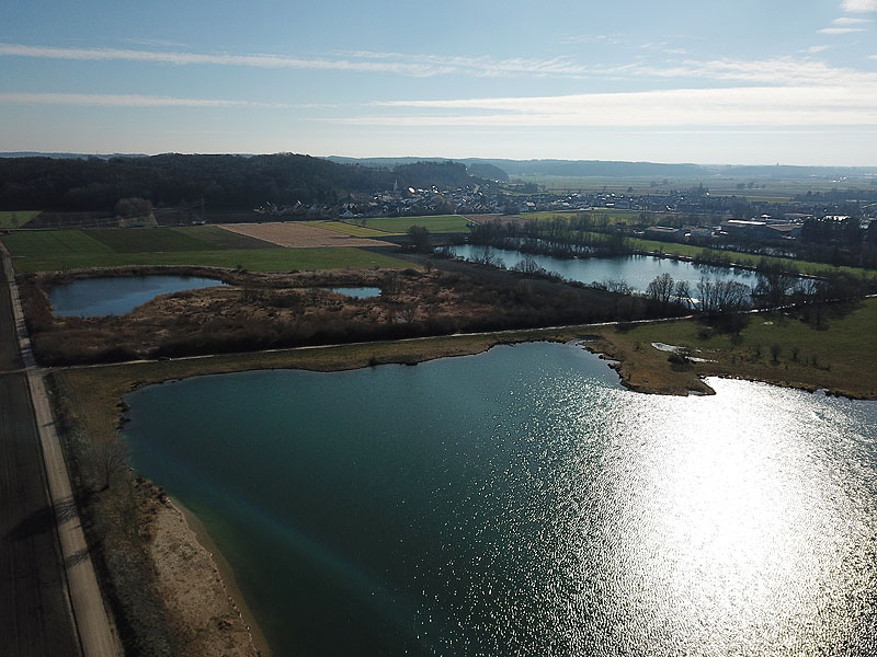 Luftaufnahme, Luftbild vom Baggersee in Mühlhausen