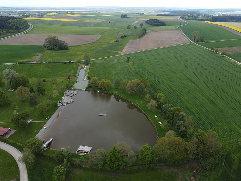 Luftaufnahme, Luftbild vom Naturfreibad Uttenweiler