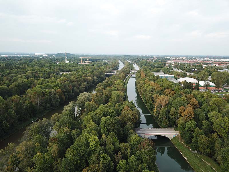 Luftaufnahme, Luftbild von der Oberföhringer Isarinsel in München