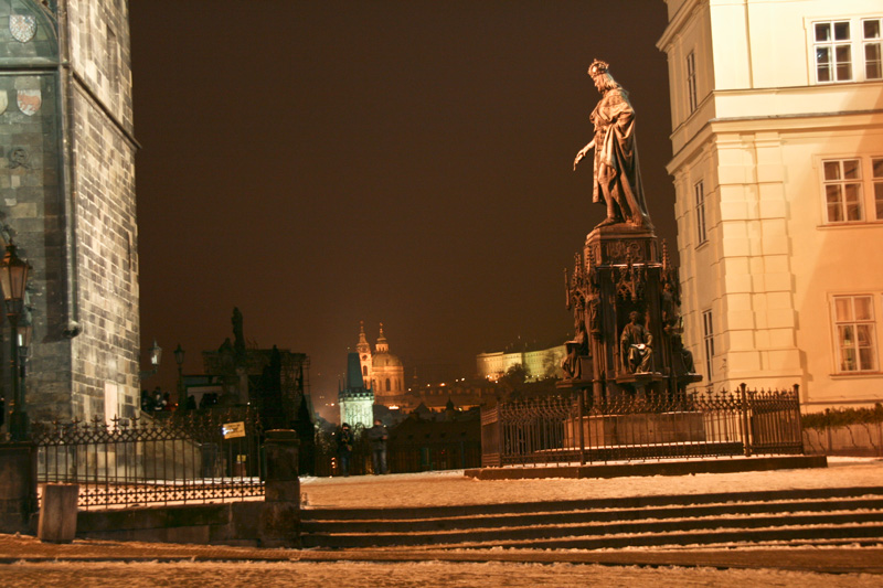 Prag bei Nacht