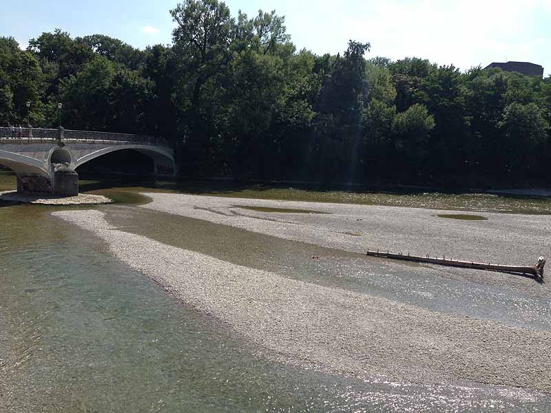 Isar - Praterinsel und hinter dem Müllerschen Volksbad (München, Bayern)