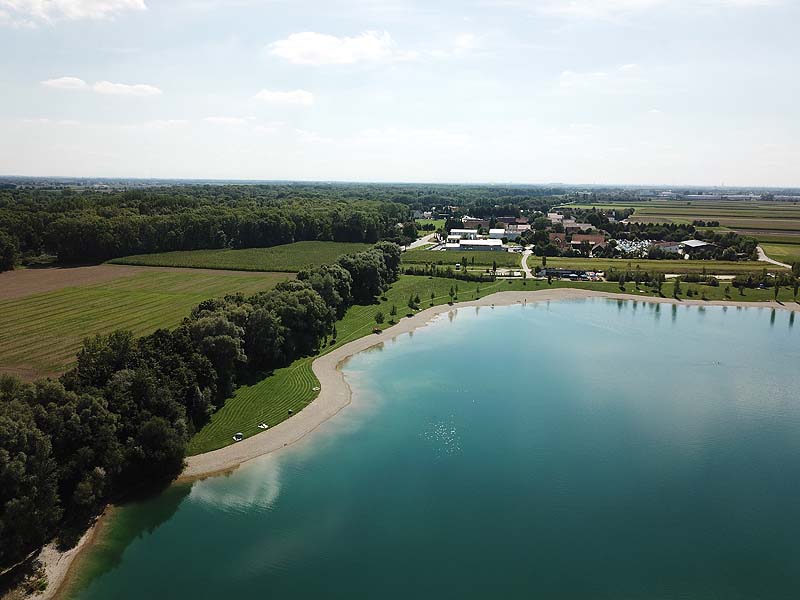 Luftaufnahme, Luftbild vom Pullinger Weiher in Pulling