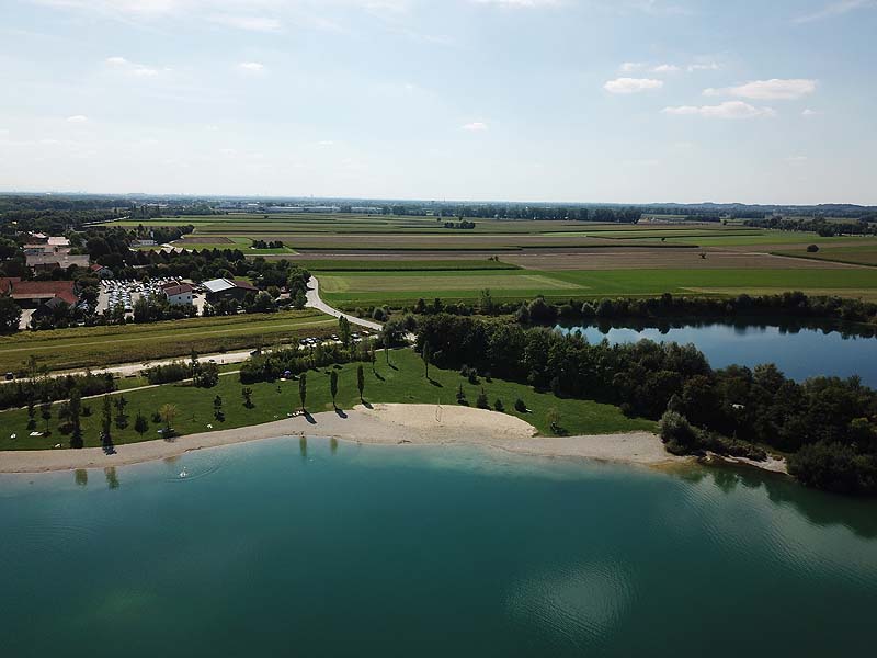 Luftaufnahme, Luftbild vom Pullinger Weiher in Pulling