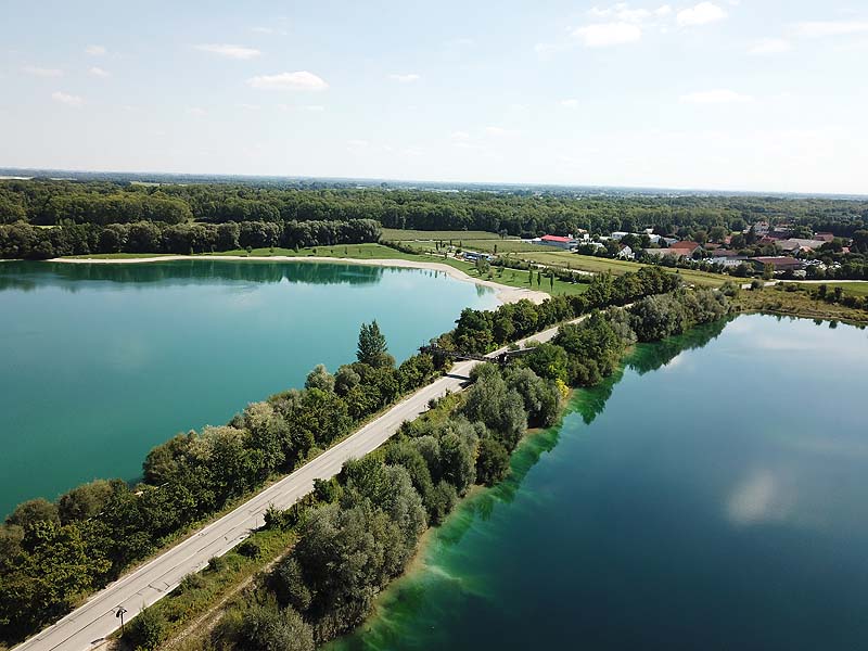 Luftaufnahme, Luftbild vom Pullinger Weiher in Pulling