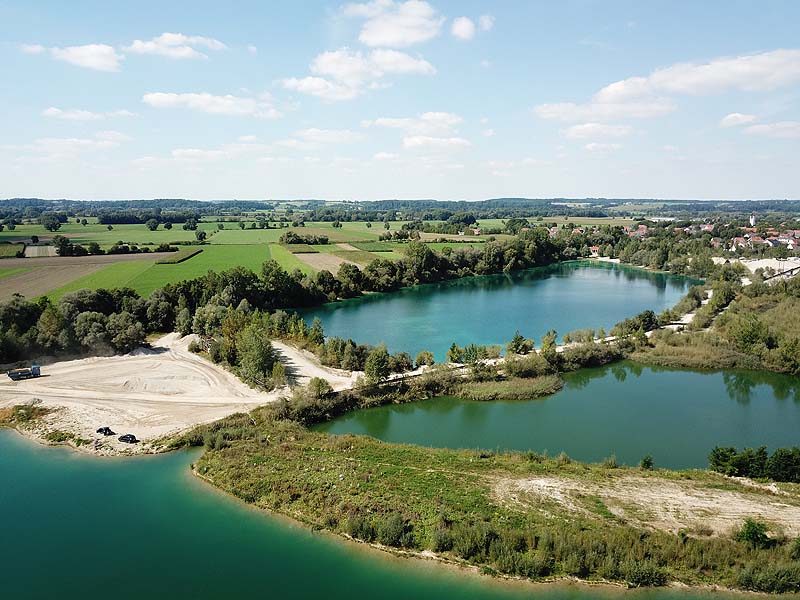 Luftaufnahme, Luftbild vom Pullinger Weiher in Pulling