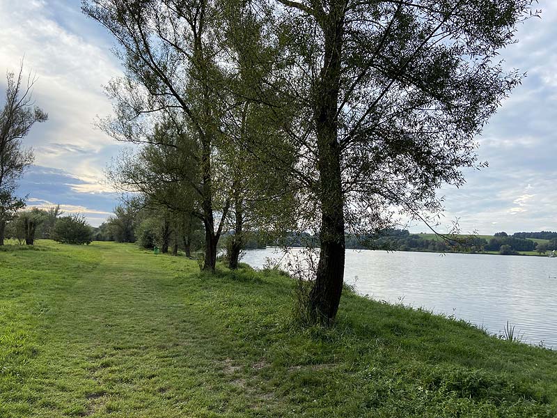 Der Badesee Rottauensee in Pfarrkirchen-Postmünster