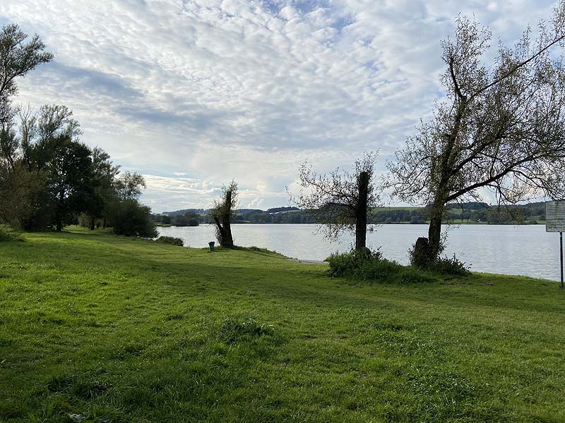 Der Badesee Rottauensee in Pfarrkirchen-Postmünster