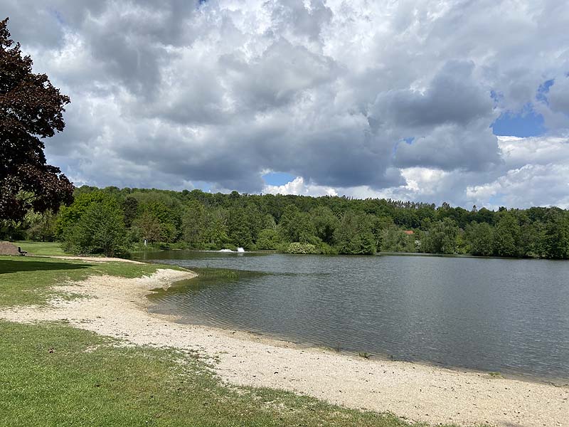 Der Badesee Naturbad Saltendorf in Teublitz