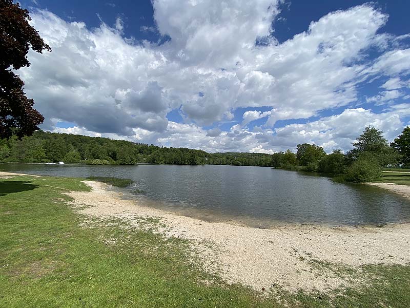 Der Badesee Naturbad Saltendorf in Teublitz