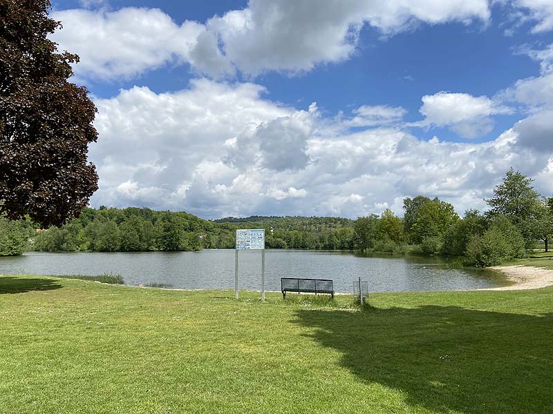 Der Badesee Naturbad Saltendorf in Teublitz