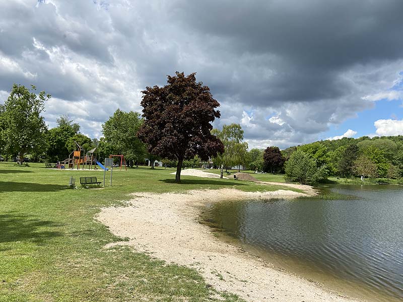 Der Badesee Naturbad Saltendorf in Teublitz