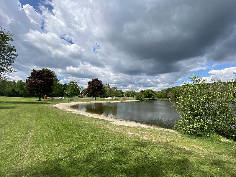 Der Badesee Naturbad Saltendorf in Teublitz