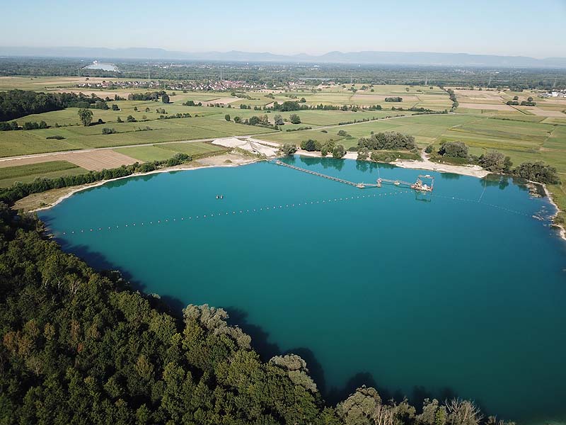 Luftaufnahme, Luftbild vom Kieswerksee in Schwanau