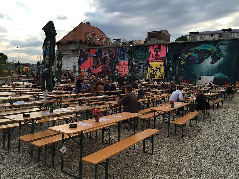 Viehhof-Kino - Großes Freiluftkino & Nachtbiergarten in München