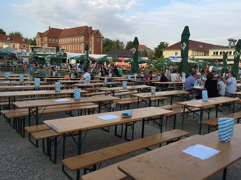 Viehhof-Kino - Großes Freiluftkino & Nachtbiergarten in München