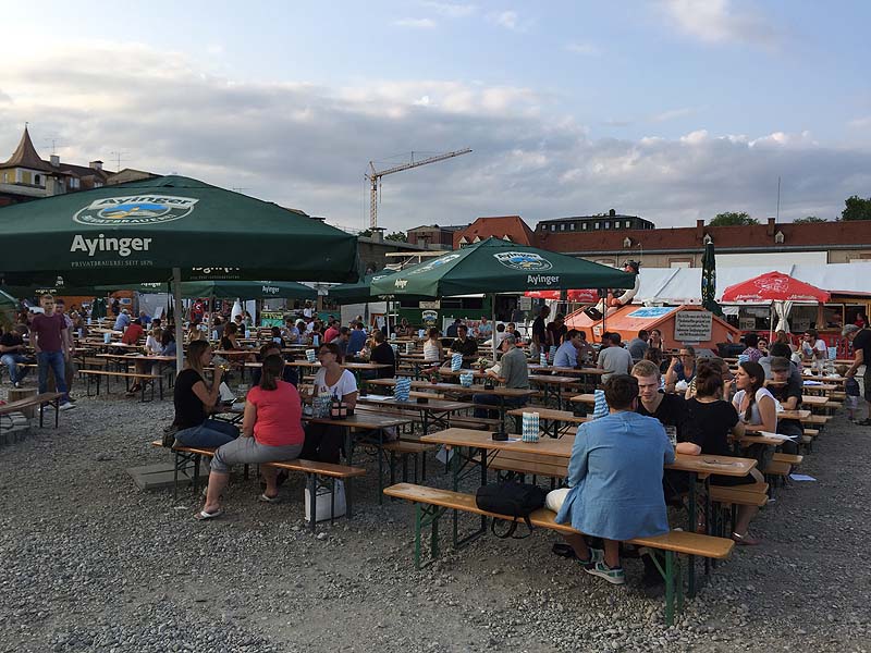 Viehhof-Kino - Großes Freiluftkino & Nachtbiergarten in München