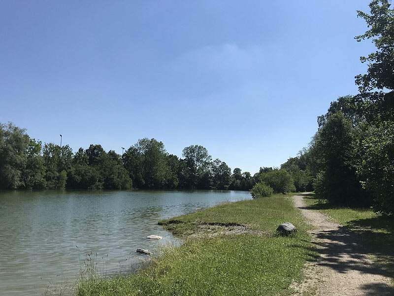 Der Vöttinger Weiher in Freising (Bayern)