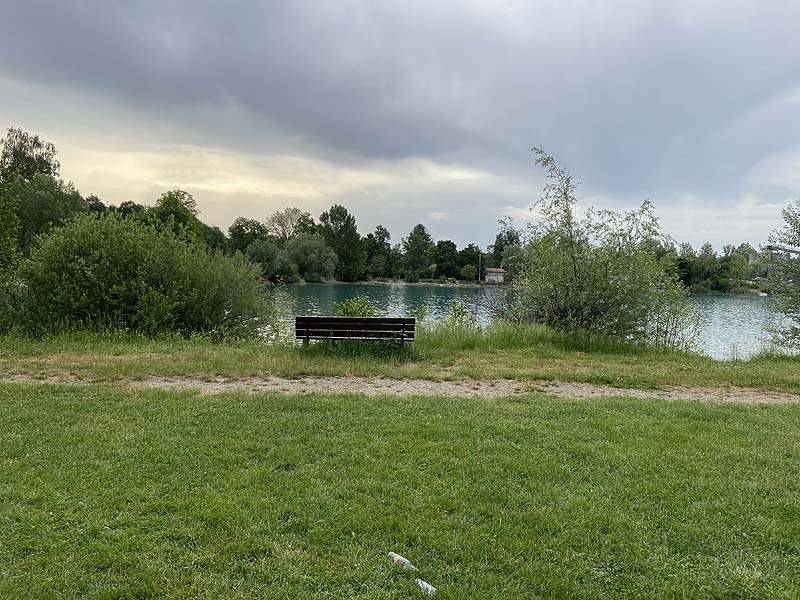 Der Badesee Waldmattensee in Lahr in Baden-Württemberg