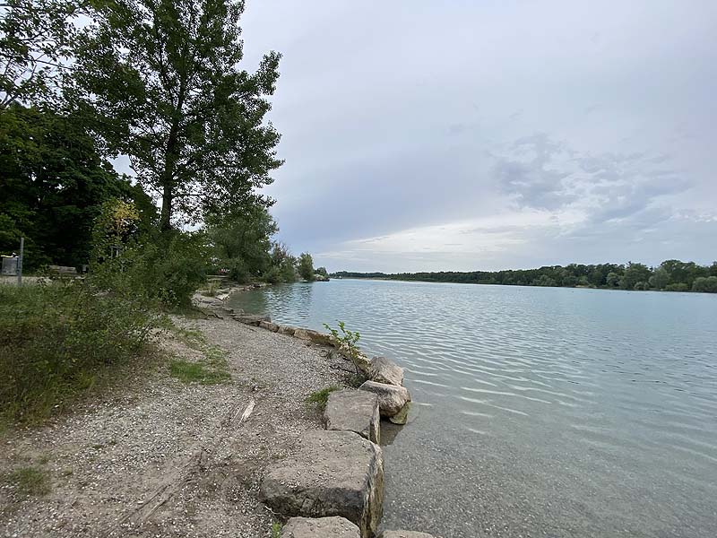 Der Badesee Waldmattensee in Lahr in Baden-Württemberg