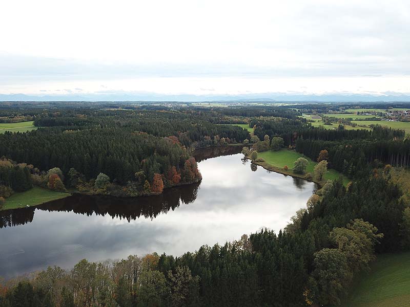 Luftaufnahme, Luftbild vom Windach Stausee in Finning