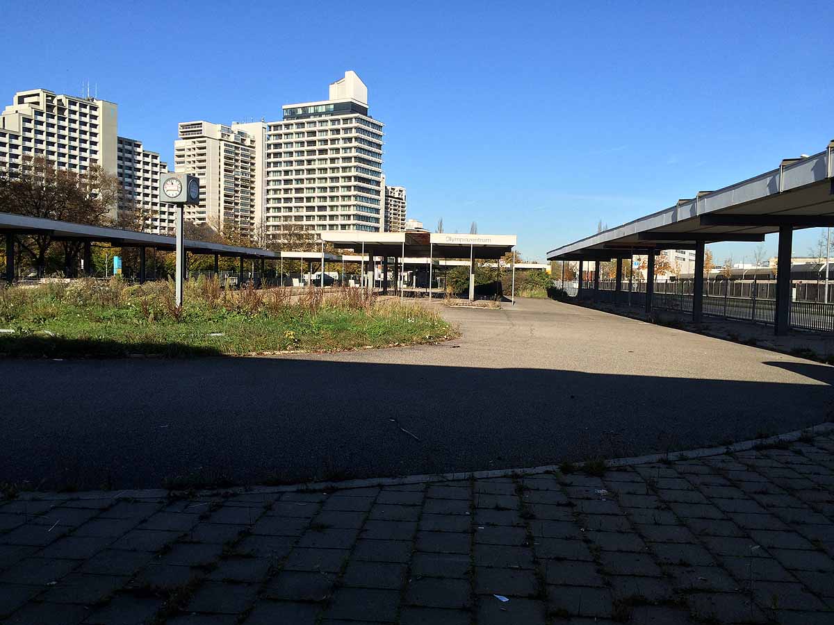 Bus-Bahnhof Olympiazentrum 2014